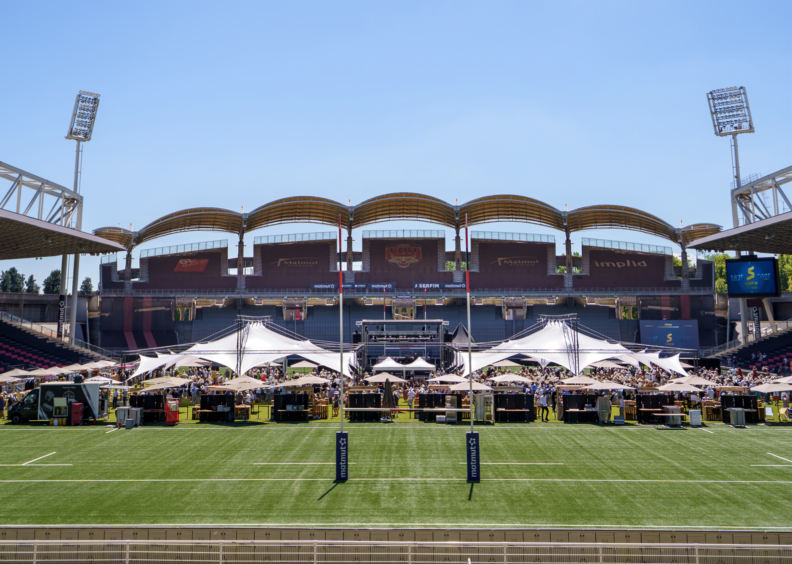 CONVENTION TERRAIN MATMUT STADIUM