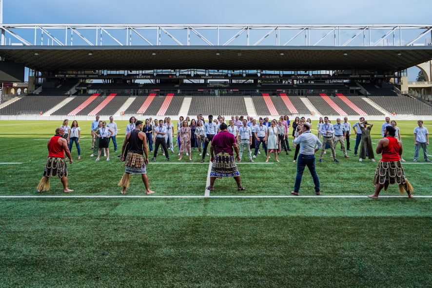 Haka sur le terrain © Ingrid Moya